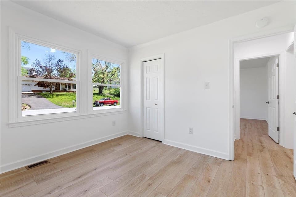 2435 Glade Drive SE, photo 27 of 40