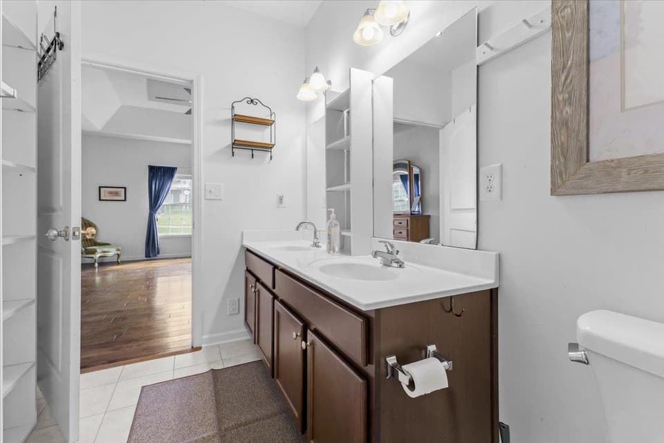 110 Roudabush Drive, photo 20 of 34