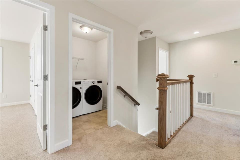 820 Jefferson Circle, photo 38 of 40