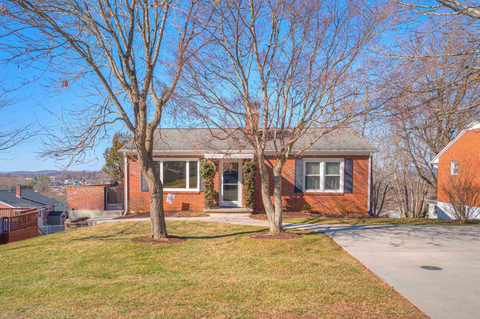 109 Fourth Street, photo 14 of 40