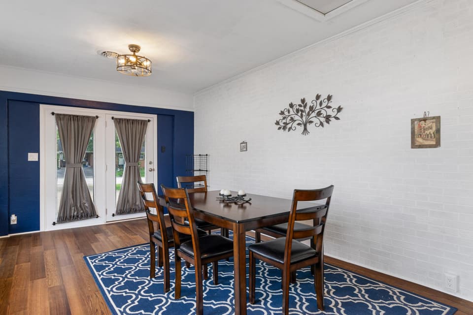 625 Betty Drive, photo 6 of 40