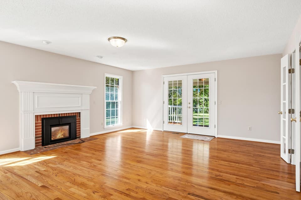 175 Ruby Court, photo 21 of 40