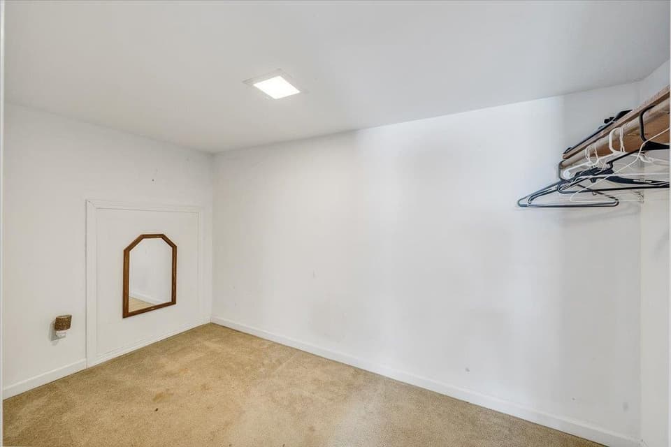 340 Montgomery Street, photo 24 of 32