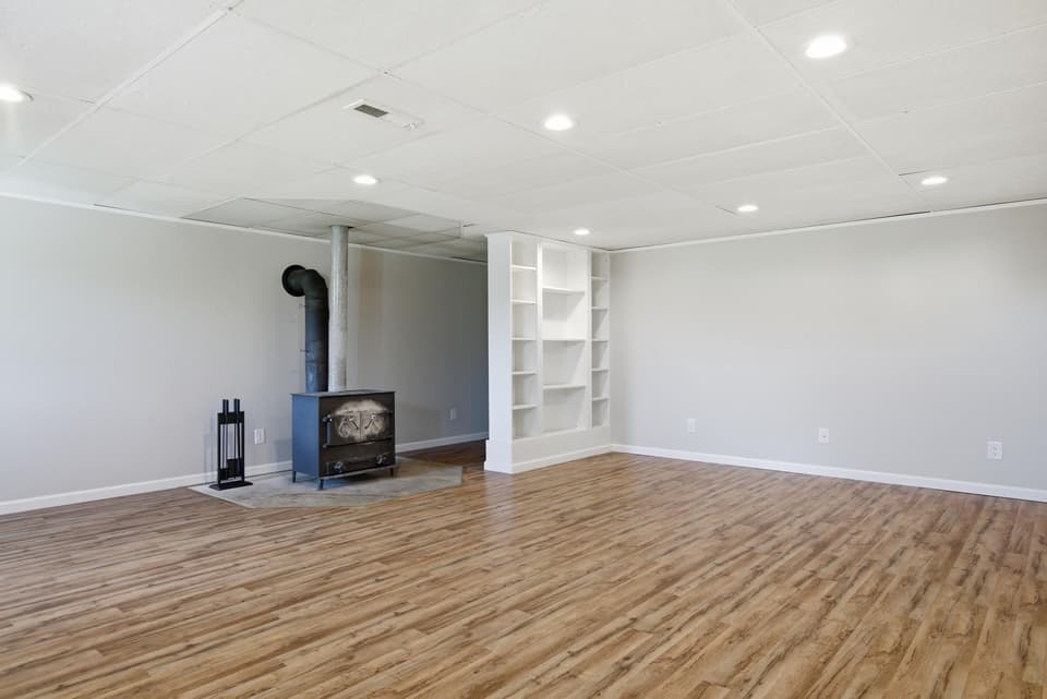 1381 Dow Street, photo 26 of 40