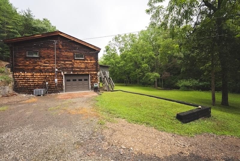 1248 Lithia Springs Road, photo 2 of 28