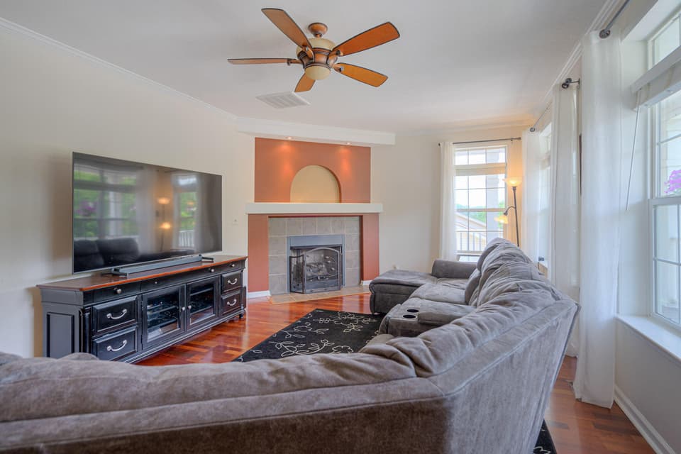 235 John Lemley Ln, photo 8 of 39