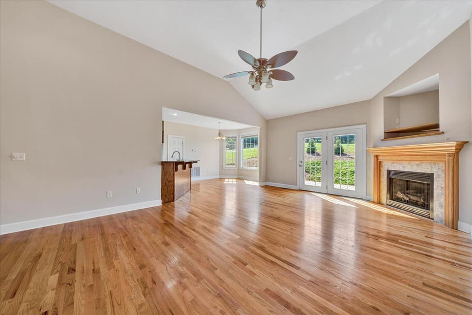 2075 Lake Vista Dr, photo 12 of 38