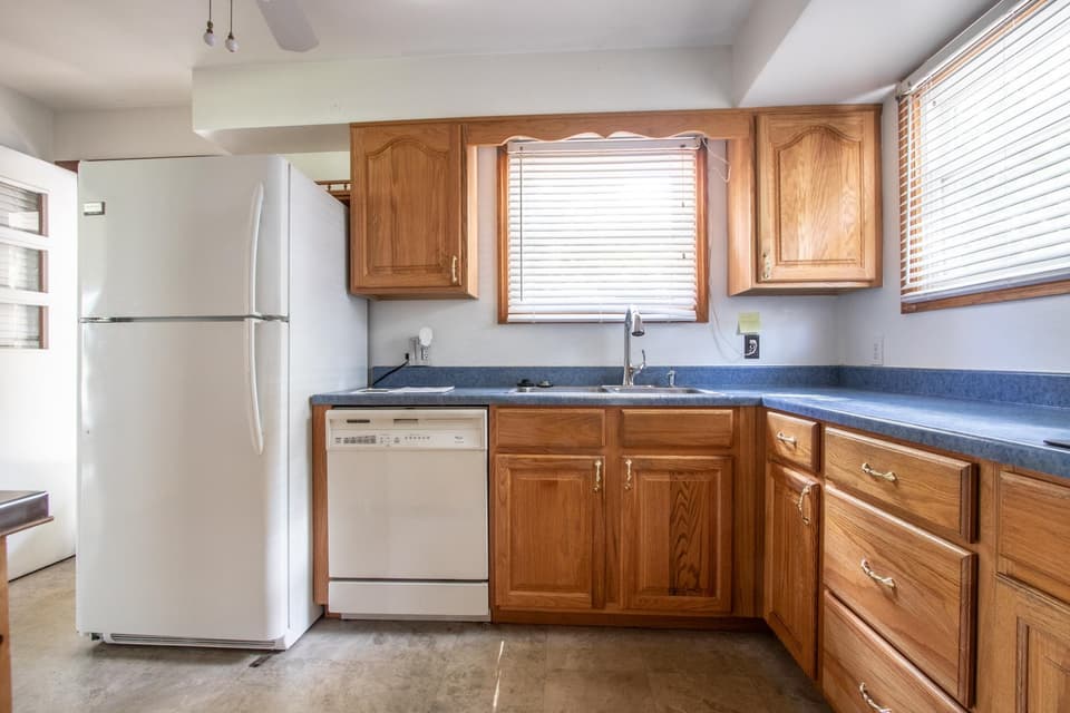 185 Overhill Road SE, photo 12 of 40