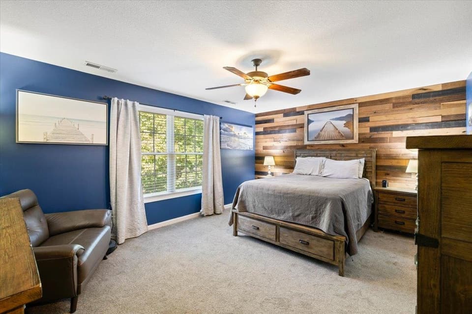 1031 Green Ridge Road, photo 12 of 40
