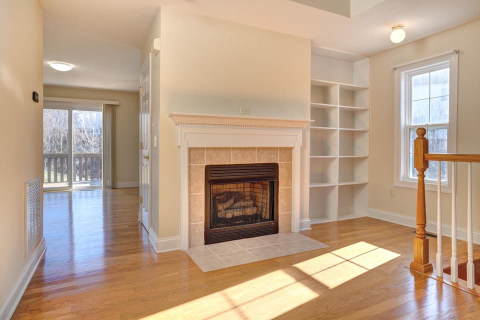 185 Blue Leaf Drive, photo 13 of 40