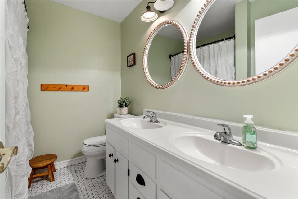 1144 Round Meadow Drive, photo 28 of 40