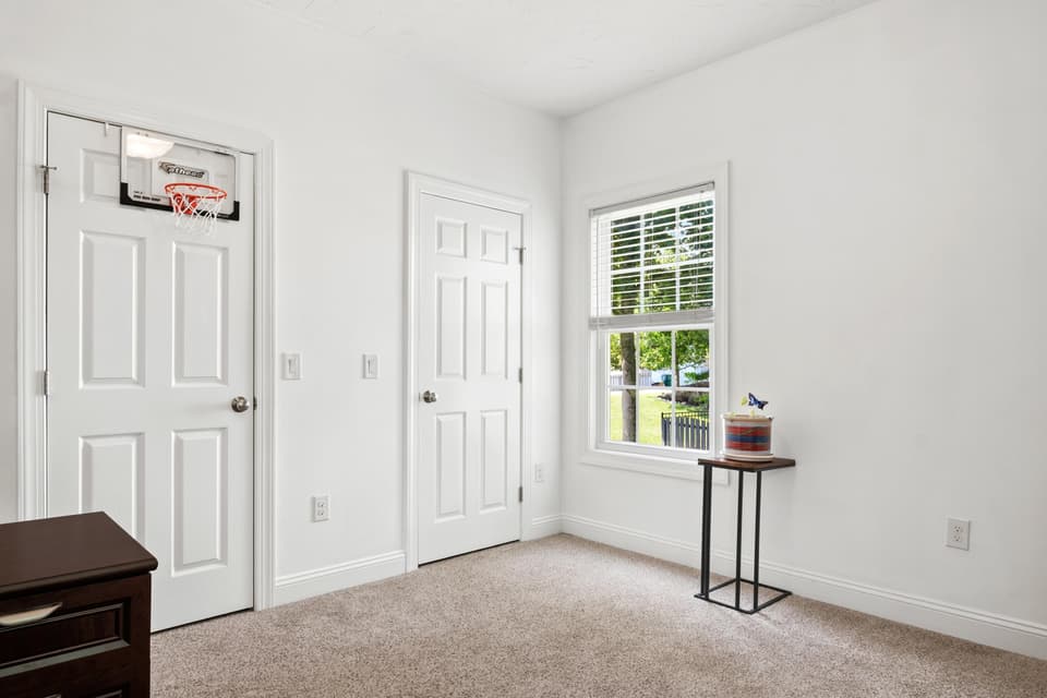 925 Brooklyn Avenue, photo 24 of 40
