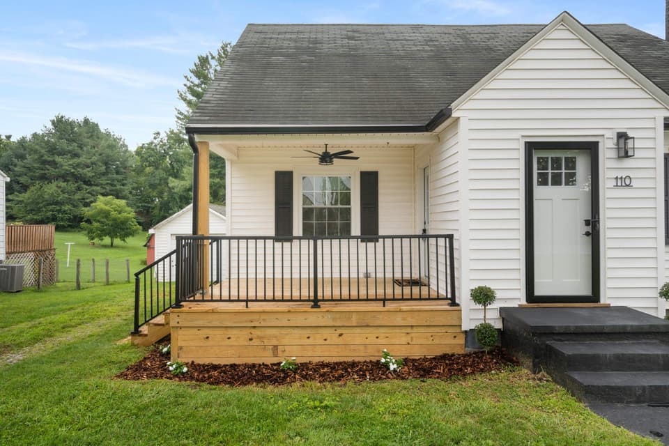 110 Alleghany Street, photo 3 of 40