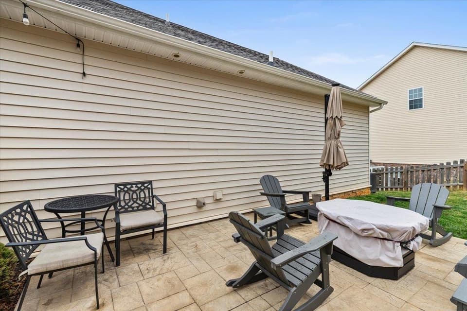 1041 St Clair Lane, photo 29 of 40
