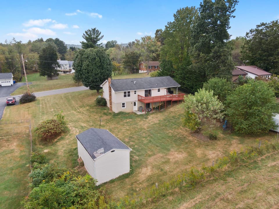 326 Rolling Hills Drive, photo 31 of 40