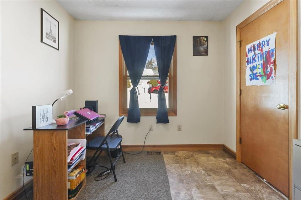 595 Freedom Viaduct NW, photo 24 of 40