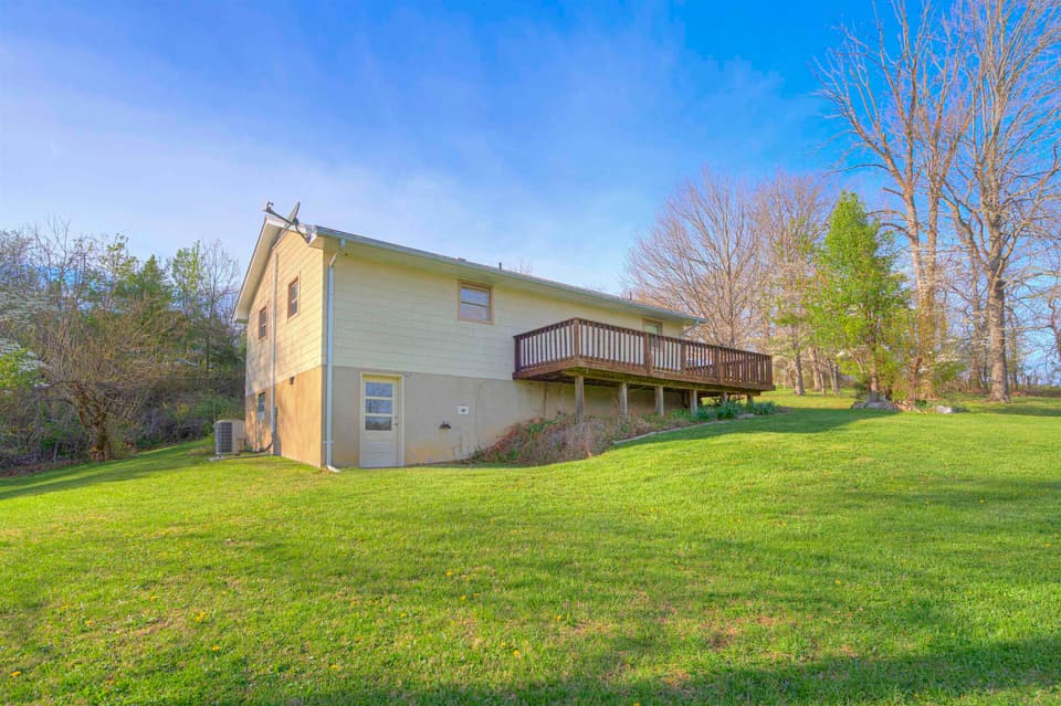 55 Crestview Street, photo 12 of 34