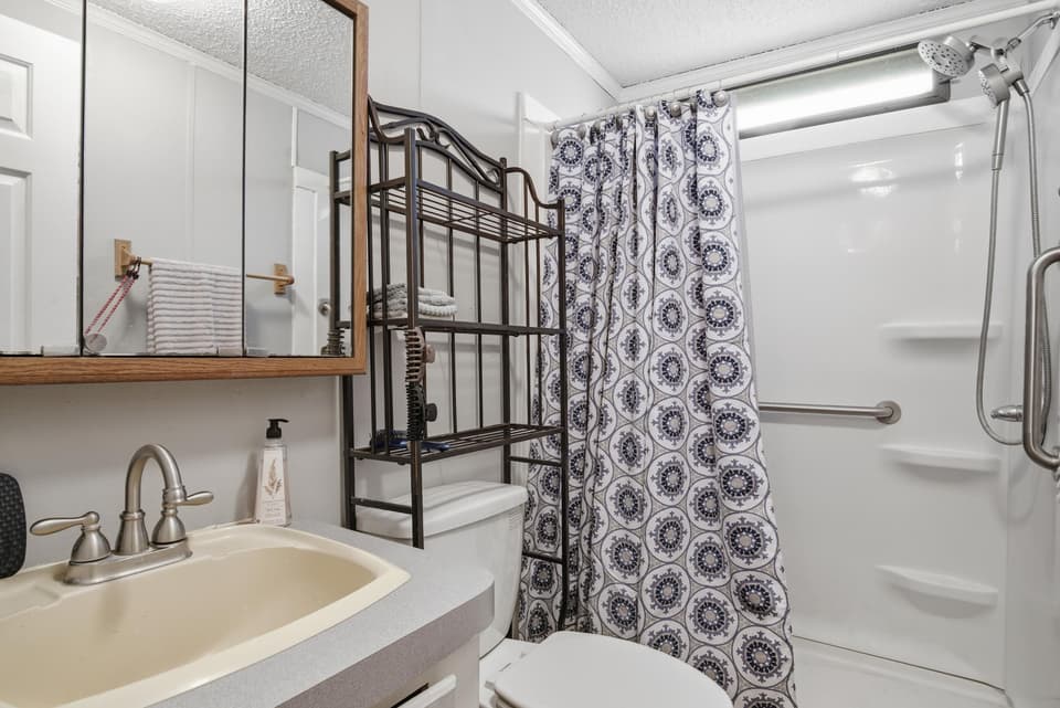 1516 Gunston Road, photo 32 of 40