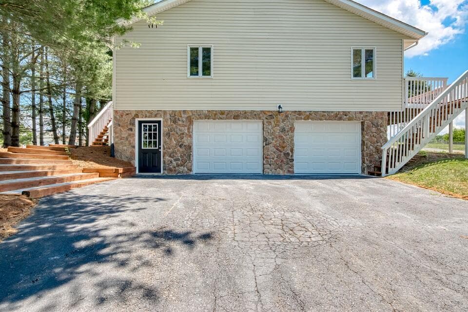 15 Kays Dr NW, photo 4 of 32
