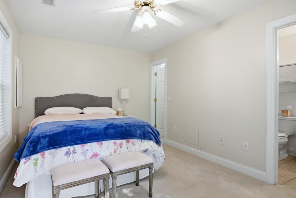 450 Silver Leaf Drive, photo 19 of 27
