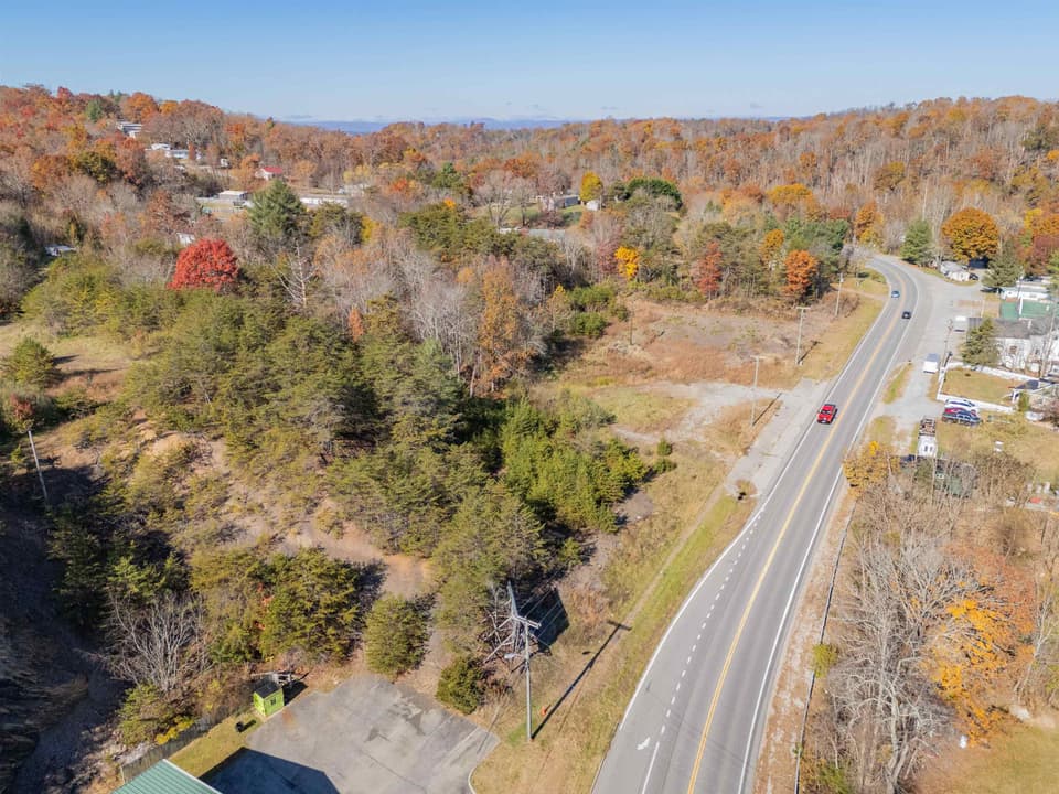 3713 Radford Road, photo 12 of 27