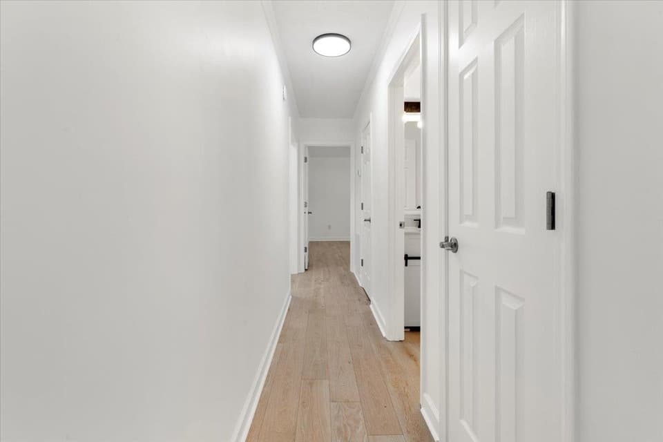 2435 Glade Drive SE, photo 17 of 40