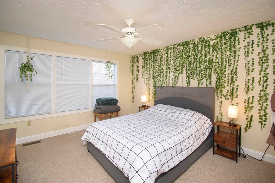 420 Silver Leaf Drive, photo 25 of 40