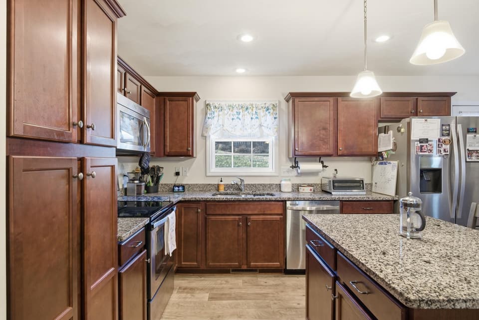 1485 Kensington Way, photo 4 of 32