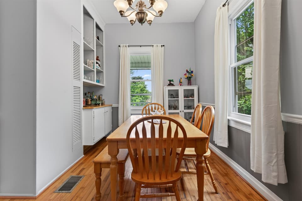 1220 Cambria Street NE, photo 17 of 40