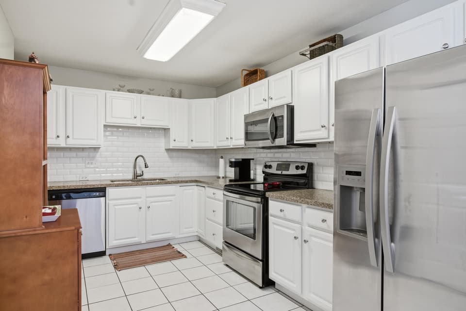 310 Pin Oak Drive, photo 6 of 40