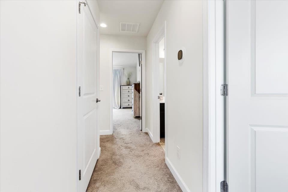 465 John Adams Drive, photo 28 of 40