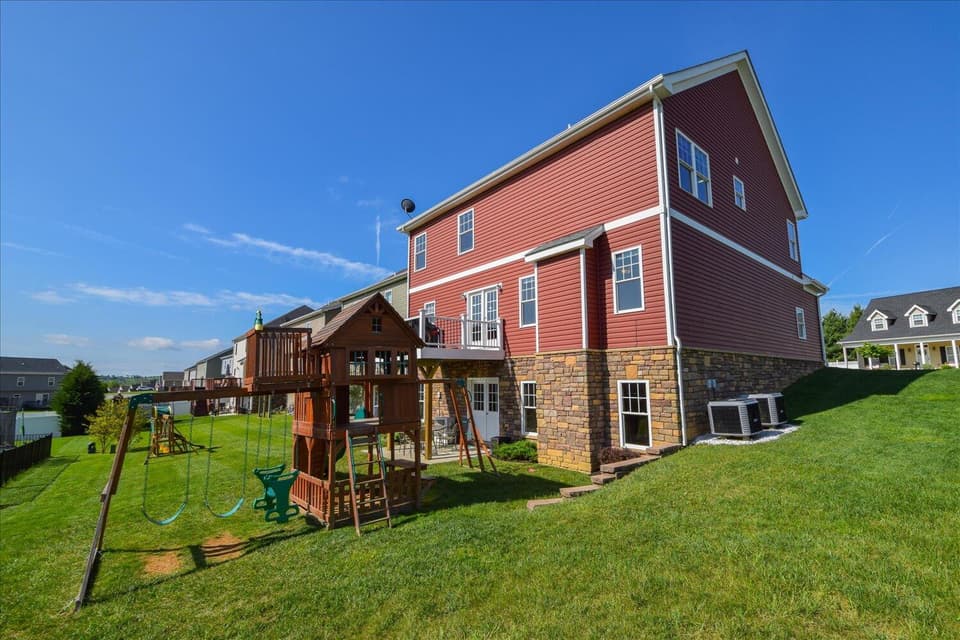 300 Roudabush Dr NW, photo 31 of 38