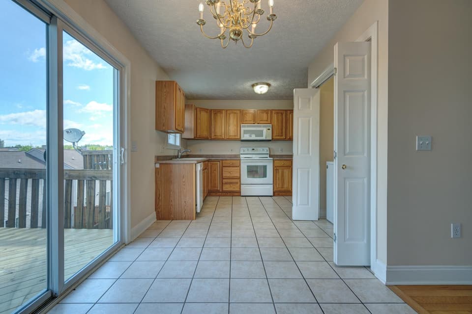 295 Tall Oak Boulevard, photo 9 of 34