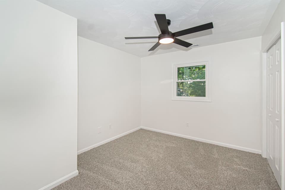 300 Arrowhead Trail, photo 25 of 39
