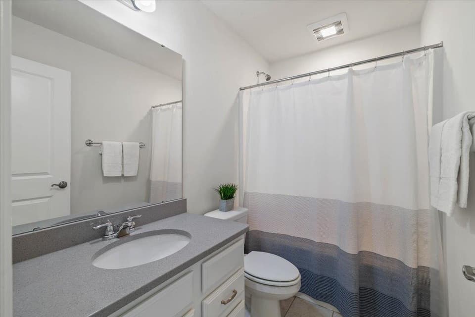 870 Jefferson Circle, photo 29 of 40