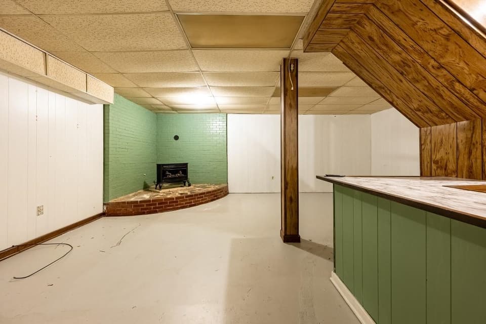 1045 Brown Street, photo 39 of 40