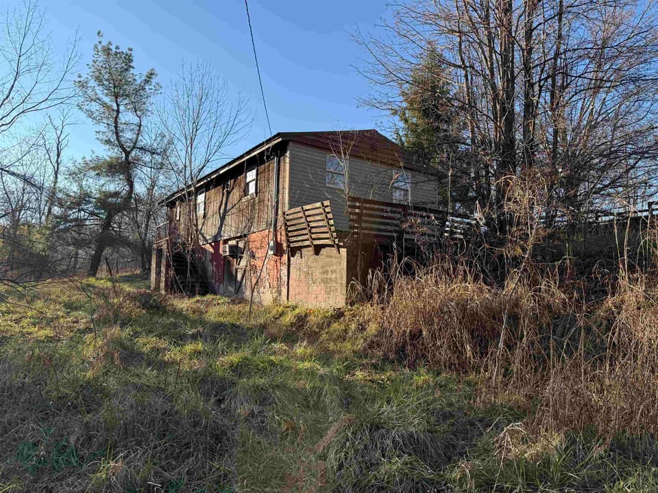 2825 Spaulding Road, photo 6 of 25