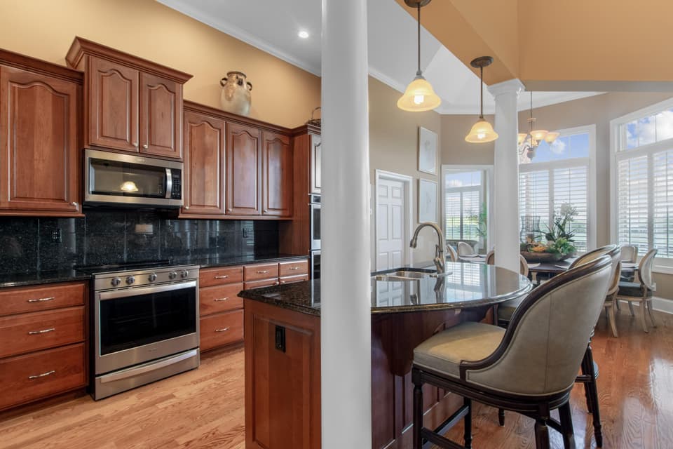 2221 Peakland Way, photo 34 of 40