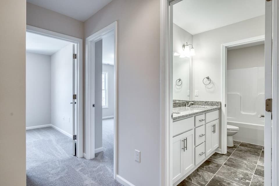 223 Louise Ln, photo 22 of 35