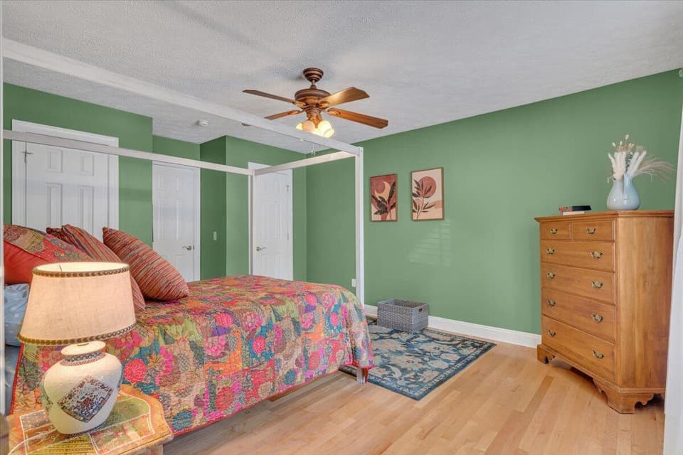 935 Oak Tree Boulevard, photo 11 of 32