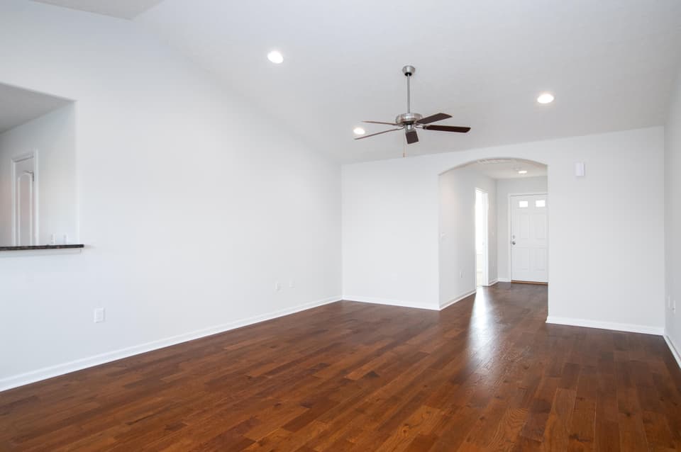 2050 Glade Drive SE, photo 11 of 34