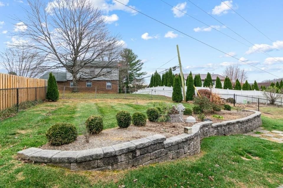 35 Scattergood Drive, photo 2 of 38