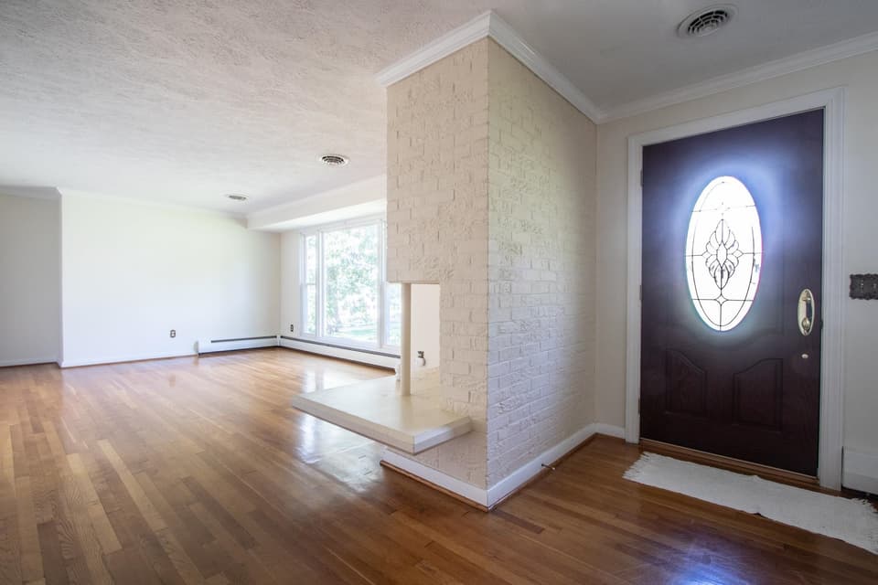 185 Overhill Road SE, photo 2 of 40