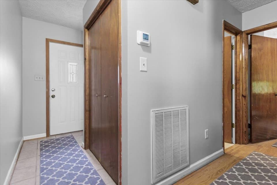 435 Mulberry Drive, photo 9 of 36