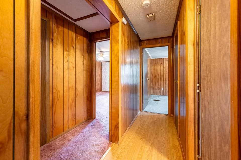 1045 Brown Street, photo 21 of 40