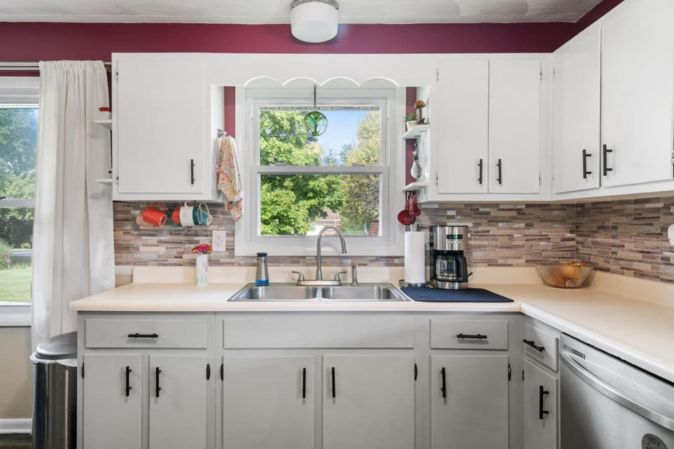 80 Meadow Drive, photo 15 of 40
