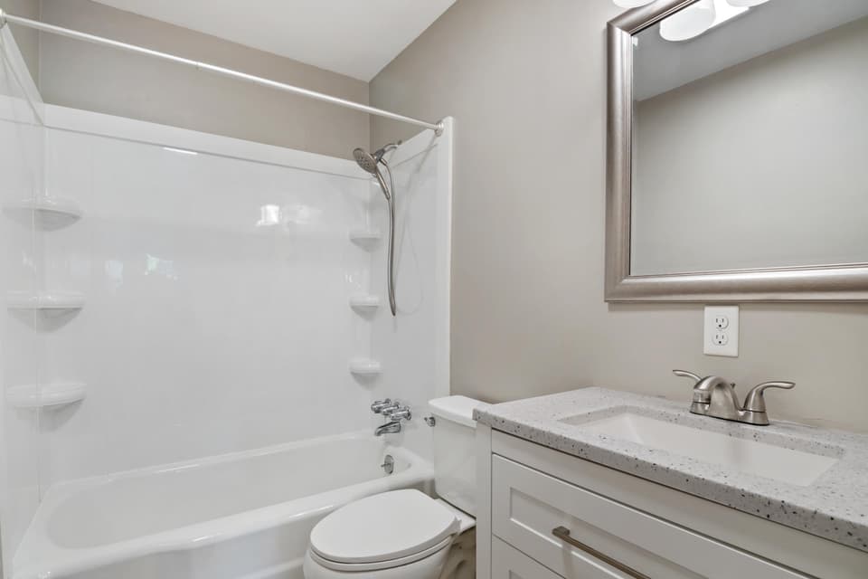 660 Colhoun Street, photo 21 of 35