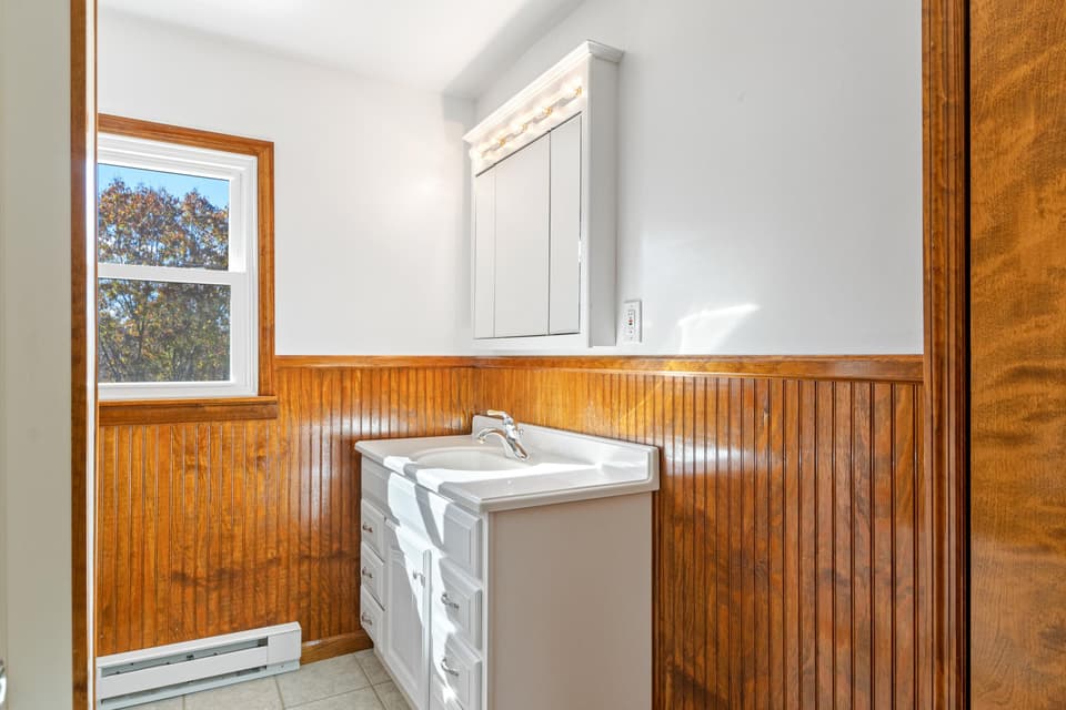 4550 Wayside Drive, photo 32 of 40