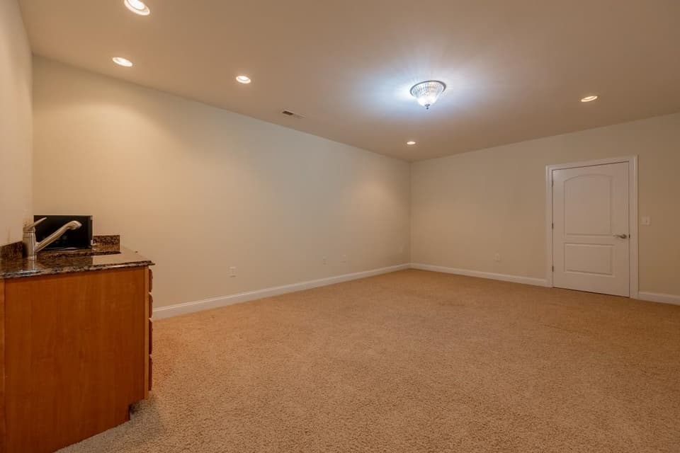 90 Phoenix Boulevard, photo 38 of 40