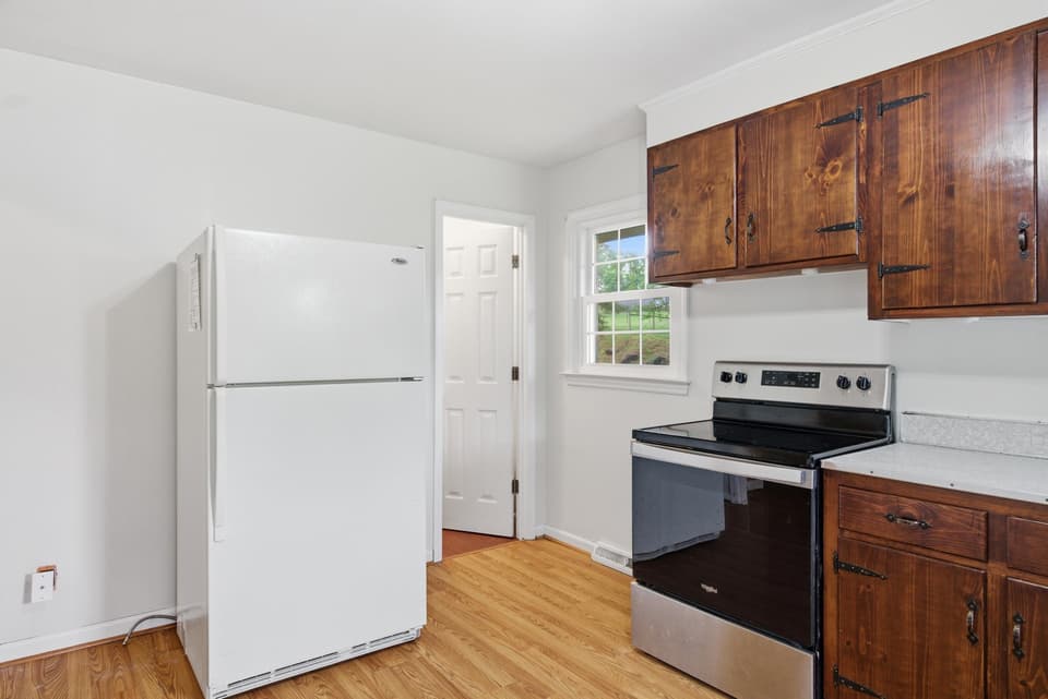1710 Harman Drive, photo 14 of 40